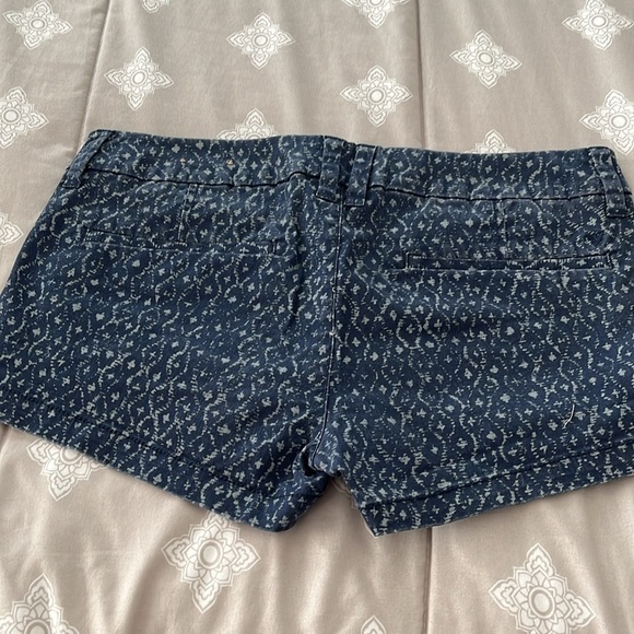 American Eagle Patterned Chino Shortie‎ Shorts Size 4 - Picture 4 of 4